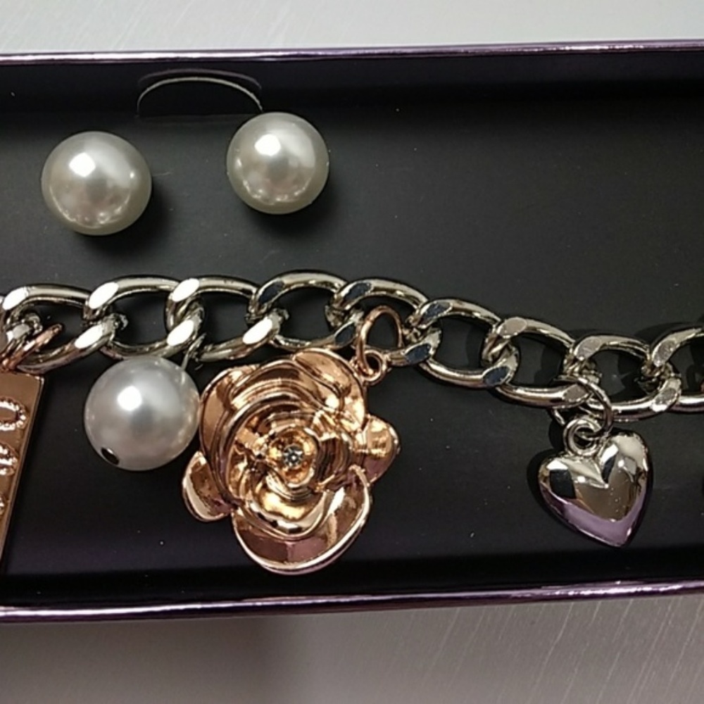 bebe bracelet & earring gift set - Picture 4 of 5